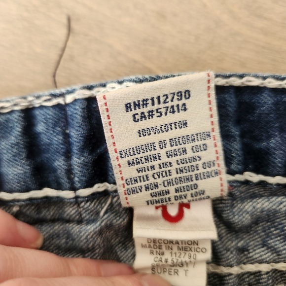 True Religion Toddler Jeans Dark Wash Denim White Stitching Super T Slim Size 2 - Picture 6 of 9